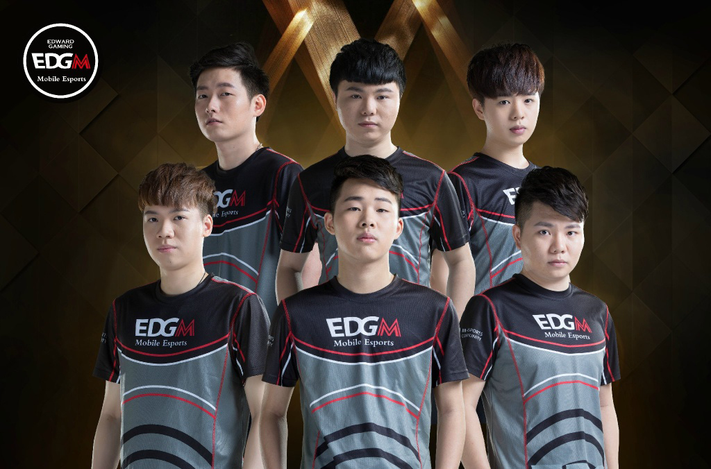 在更衣室中 在更衣室中